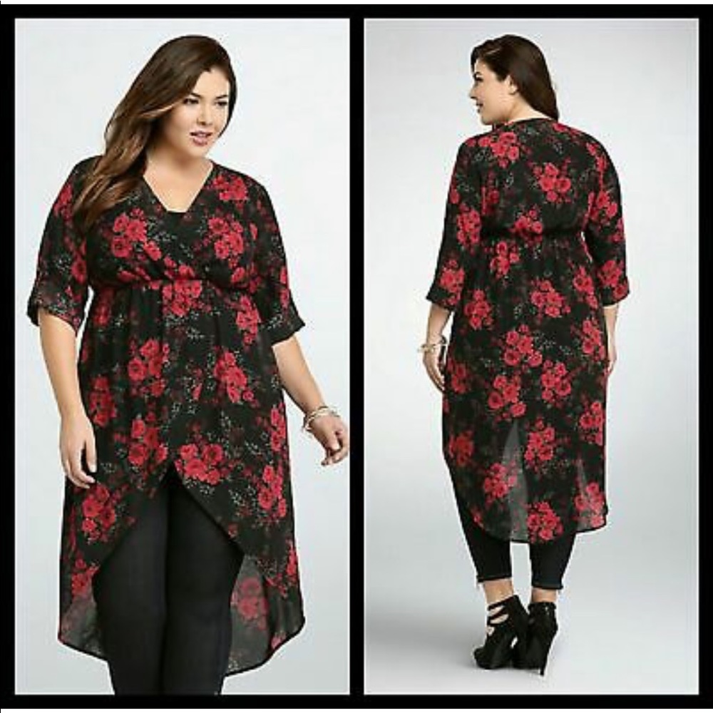 Torrid size 2 Floral Georgette Surplice Blouse
